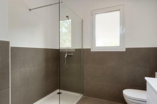 Cala Galdana Villa Sleeps 8 With Pool Air Con And Wifi