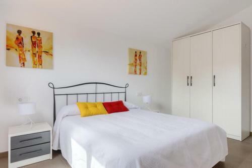 Cala Galdana Villa Sleeps 8 With Pool Air Con And Wifi