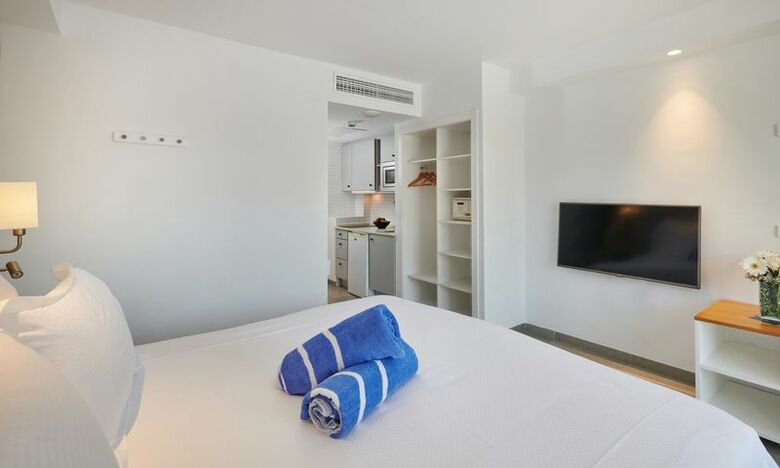 Hotel Hipotels Cala Bona Club