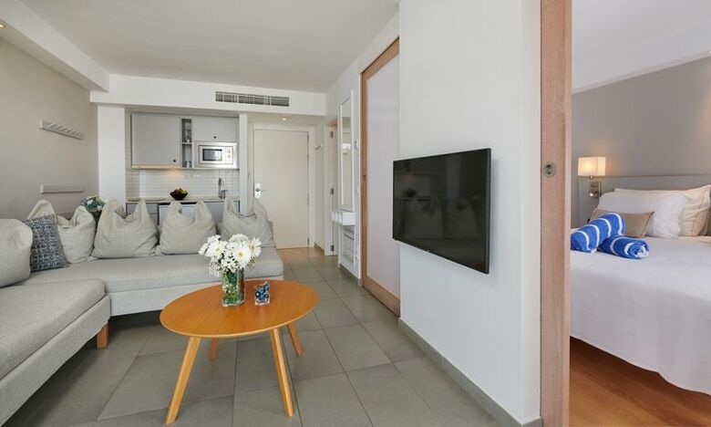 Hotel Hipotels Cala Bona Club