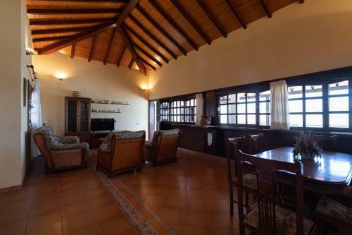Villa Lobos Con Piscina Privada Y Jacuzzi