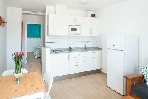 Apartamentos Montesol Atsol