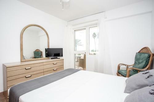 Lets In The Sun La Cala Beachside Townhouse