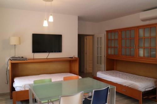 Apartamento La Cala de Mijas. Primera Linea de Playa En Arruzafa Playa