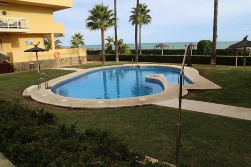 Apartamento La Cala de Mijas. Primera Linea de Playa En Arruzafa Playa