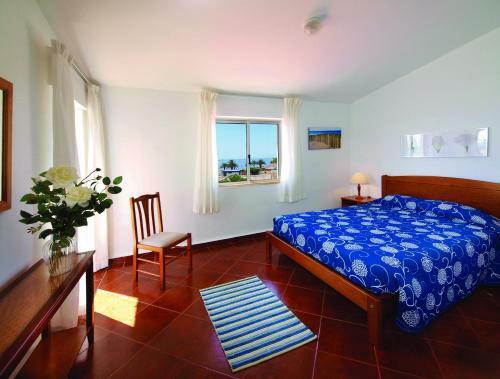 Seaview Apartments
