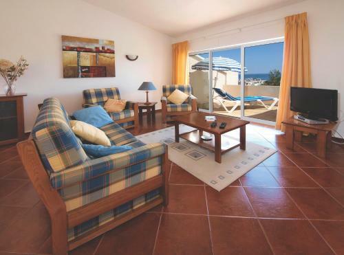 Seaview Apartments