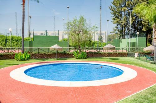 Lets In The Sun - Navigolf Apartment