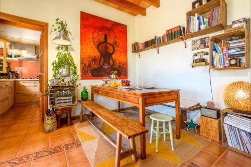 Son Macia Villa Sleeps 6 With Pool And Air Con