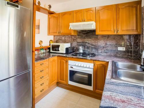 Lovely Holiday Home In Fr�ncas With Jacuzzi