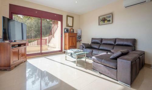 R115 Villa Pinell Panoramic