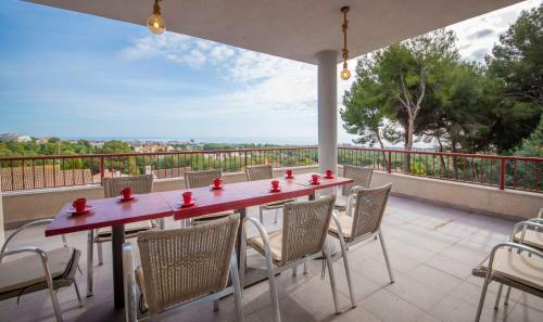 R115 Villa Pinell Panoramic