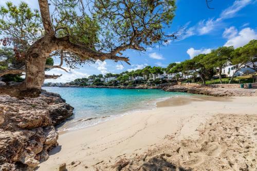 Cala Llonga Mar