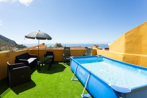 Canarian House With Views And Pool