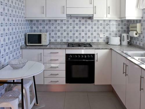 Casa Magdalena - Classic Style Three Bedroom Villa - Close To Beach