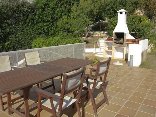 Casa Magdalena - Classic Style Three Bedroom Villa - Close To Beach