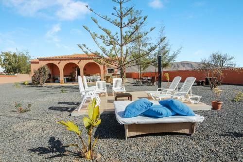 Villa Abundia House