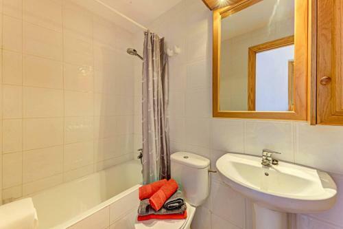 Playa de Muro Villa Sleeps 6 With Air Con And Wifi