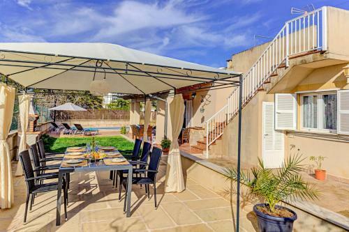 Playa de Muro Villa Sleeps 6 With Air Con And Wifi
