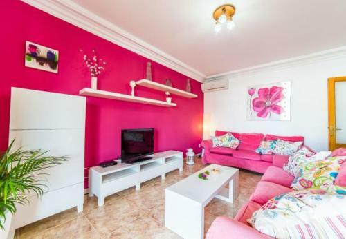 Playa de Muro Holiday Home Sleeps 8 With Pool And Wifi