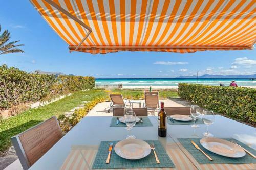 Playa de Muro Villa Sleeps 6 With Air Con