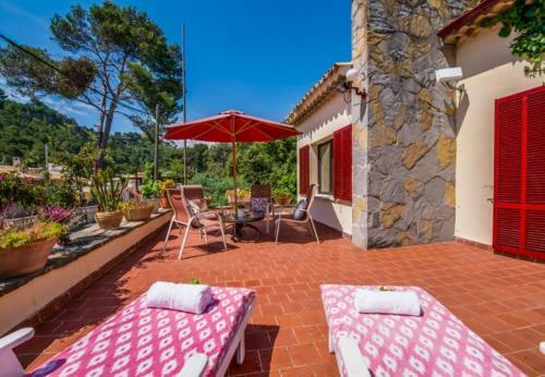 Sant Vicent de Sa Cala Holiday Home Sleeps 6 With Wifi