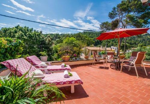 Sant Vicent de Sa Cala Holiday Home Sleeps 6 With Wifi