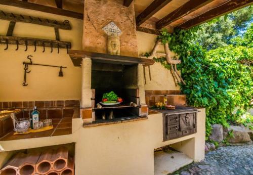 Sant Vicent de Sa Cala Holiday Home Sleeps 6 With Wifi