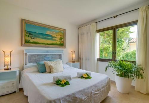Sant Vicent de Sa Cala Holiday Home Sleeps 6 With Wifi