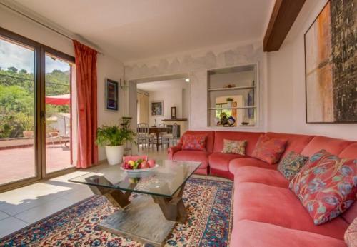 Sant Vicent de Sa Cala Holiday Home Sleeps 6 With Wifi