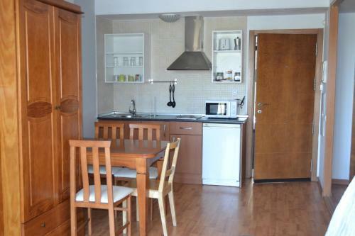 Great Apartment Overlooking Parking Space And Wifi