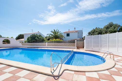 Apartamento Con Terraza Privada En Calan Bosch-c8