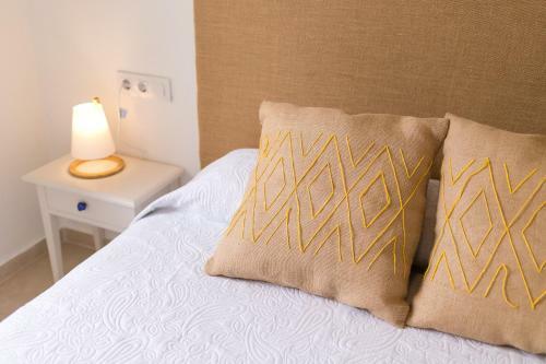 Moderno Apartamento En Calan Bosch- C10