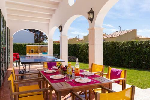 Avellano 3 Bedroom Villa, Cala'n Bosch