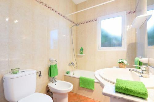 Mango 3 Bedroom Villa, Cala'n Bosch