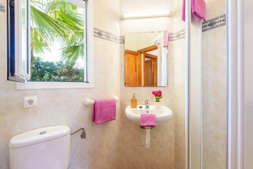 Mikel 3 Bedroom Villa, Cala'n Bosch