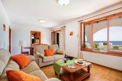 Petunia 3 Bedroom Villa, Cala'n Bosch