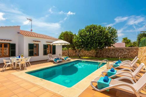 Petunia 3 Bedroom Villa, Cala'n Bosch