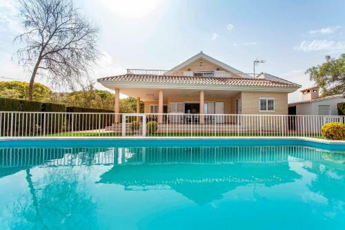 Apartup Canet Beachfront House