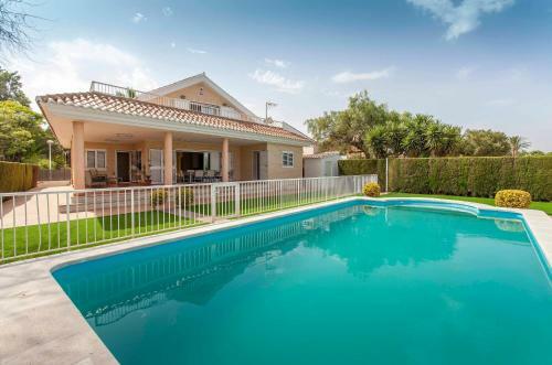 Apartup Canet Beachfront House