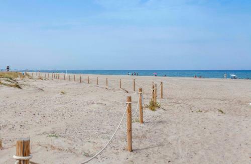 Apartup Canet Beachfront House