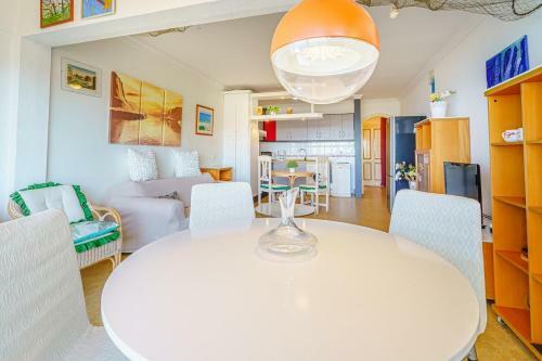 Bright Apartment In Aquaviva Callao Salvaje, Cs22