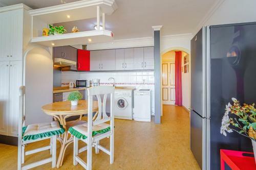 Bright Apartment In Aquaviva Callao Salvaje, Cs22