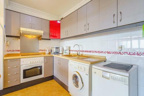 Bright Apartment In Aquaviva Callao Salvaje, Cs22
