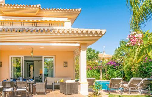 Villa Riviera