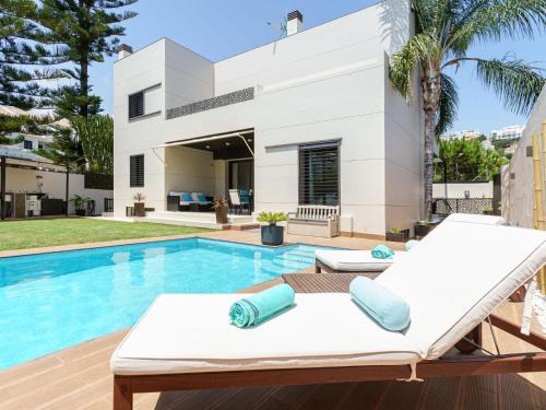 Villa Riviera Beach & Garden