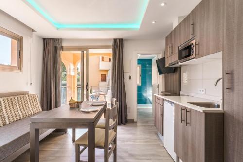 Ferrera Luxe Apartamento 714
