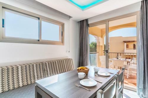 Ferrera Luxe Apartmento 713