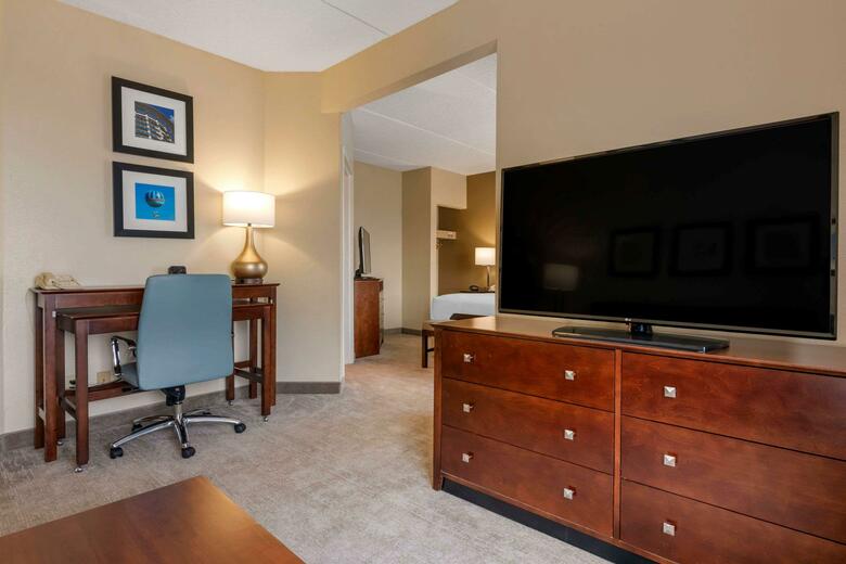 Hotel Comfort Suites Universal Studios Area