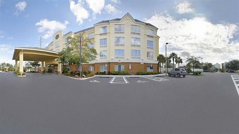 Hotel Comfort Suites Universal Studios Area